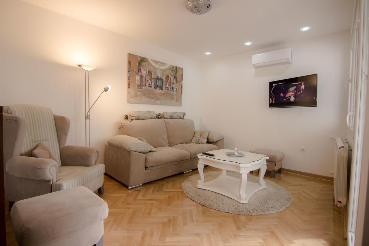Apartments Near St. Sava Temple Belgrado Exterior foto