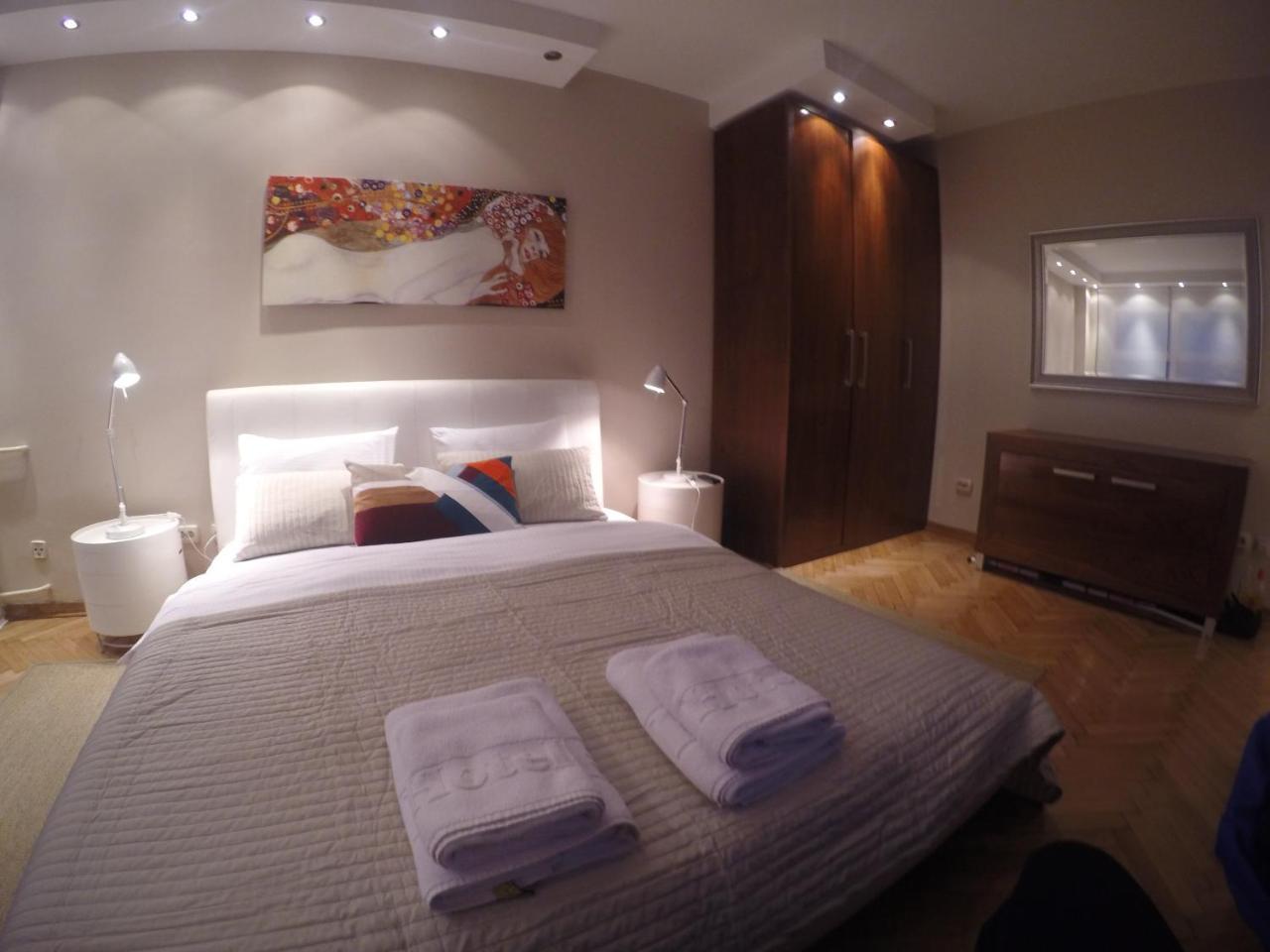 Apartments Near St. Sava Temple Belgrado Exterior foto